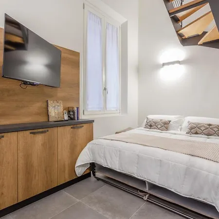 Apartman Stylish Loft With Private Garage Near Ghirlandina Modena
