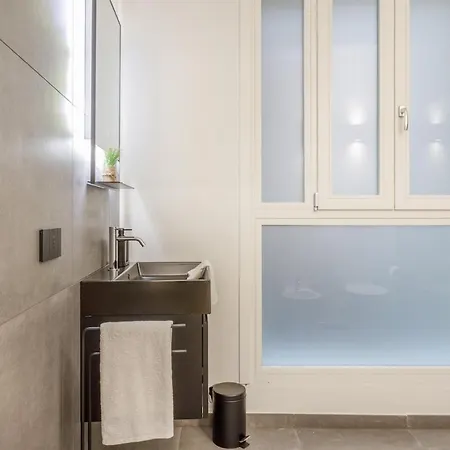 Lejlighed Stylish Loft With Private Garage Near Ghirlandina