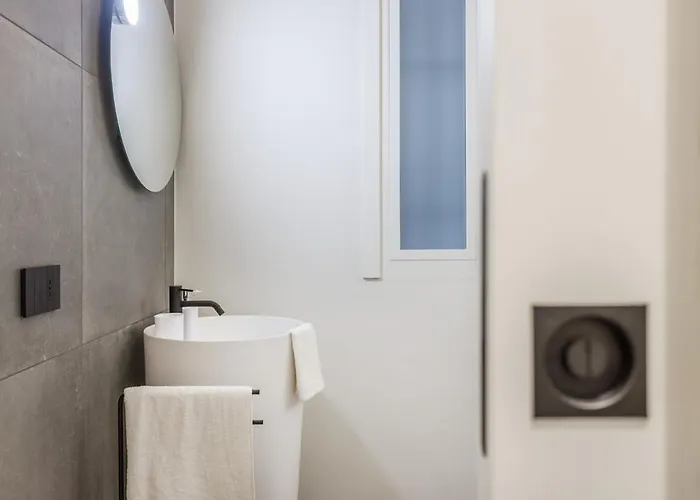 Stylish Loft With Private Garage Near Ghirlandina * Modena