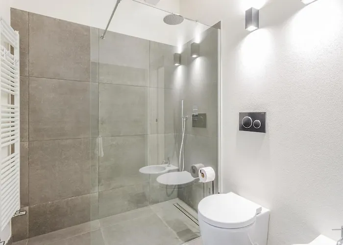 Apartamento Stylish Loft With Private Garage Near Ghirlandina Modena