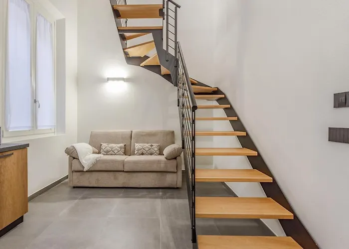 Stylish Loft With Private Garage Near Ghirlandina