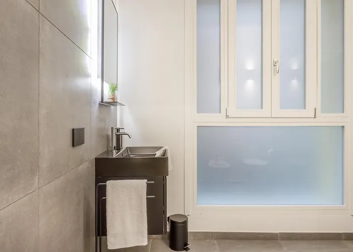 Apartamento Stylish Loft With Private Garage Near Ghirlandina